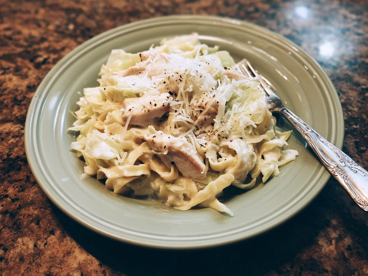 Creamy Low-Carb Alfredo Cabbage Pasta - Image 1