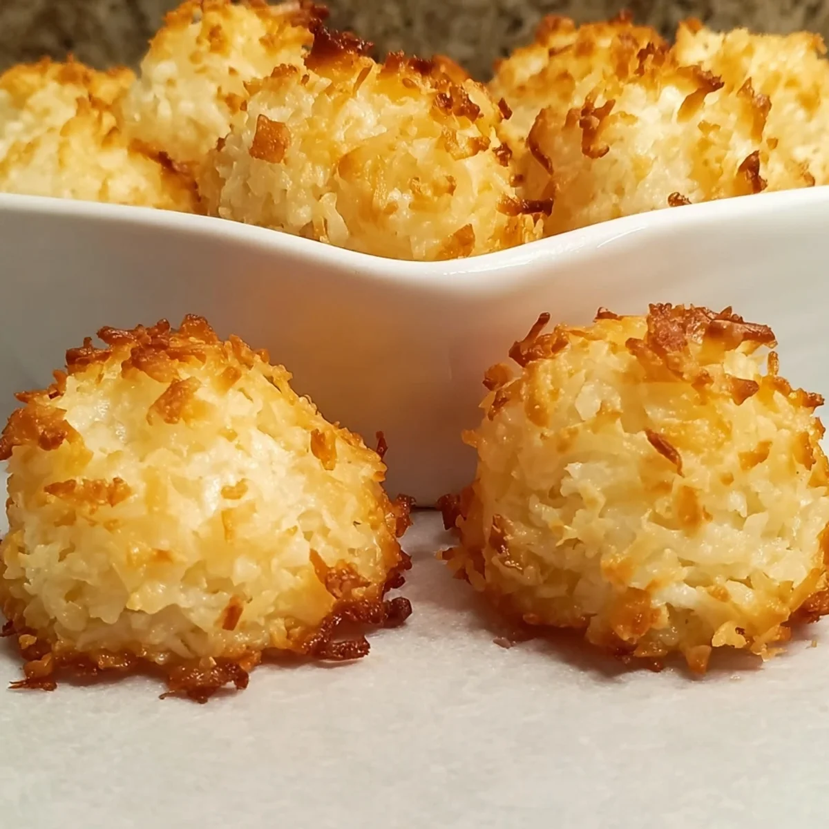 Keto Coconut Macaroons: 3-Ingredient, Easy & Sugar-Free