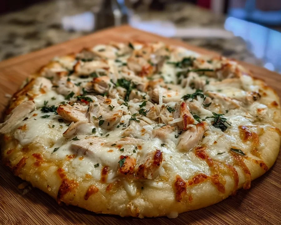 Roasted Garlic White Chicken Pizza: High Protein Meal Prep